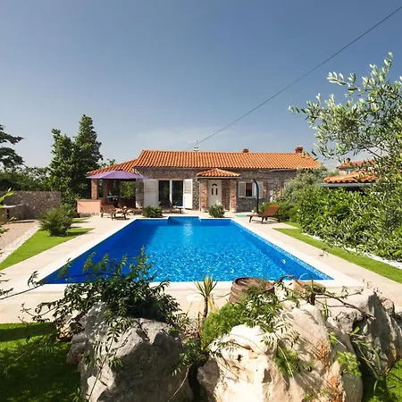 Villa Azul *